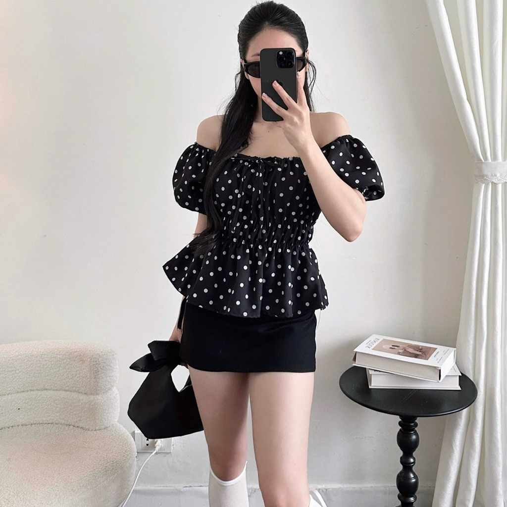 Áo Cổ Vuông Tay Ngắn Phồng Thắt Nơ Ngực Viền Bụng Chấm Bi Form Xoè Babydoll | BigBuy360 - bigbuy360.vn