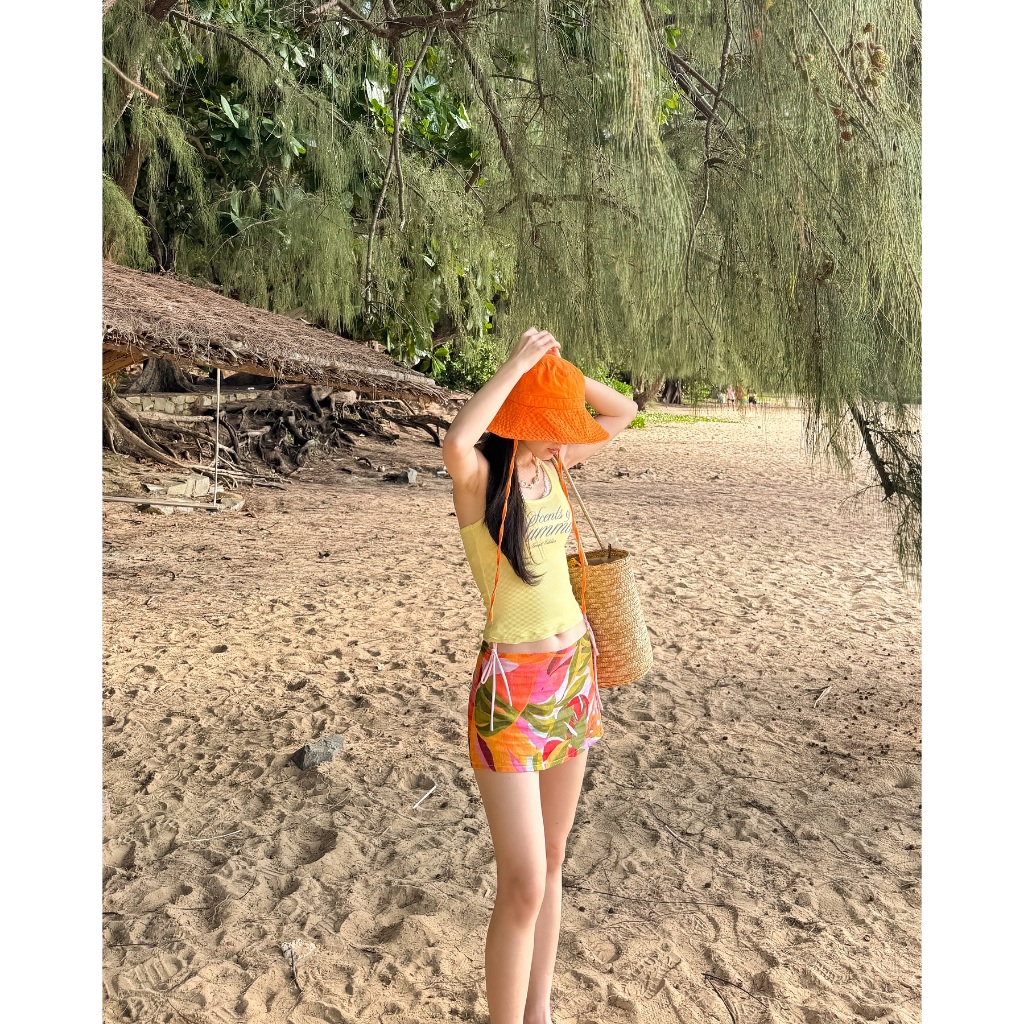 [PASS] chân váy cạp trễ 1807 studio size S + áo Twenty size S màu vàng như ảnh