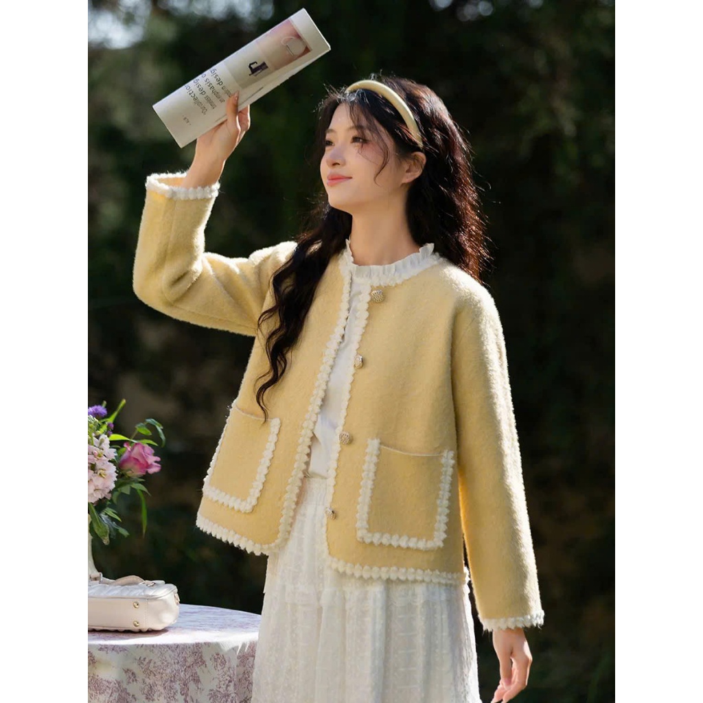 [SẴN] Áo khoác ngoài nữ, Cardigan len lông thỏ viền bèo tiểu thư điệu đà màu hồng, màu vàng có túi áo, dễ phối đồ - 179 | BigBuy360 - bigbuy360.vn