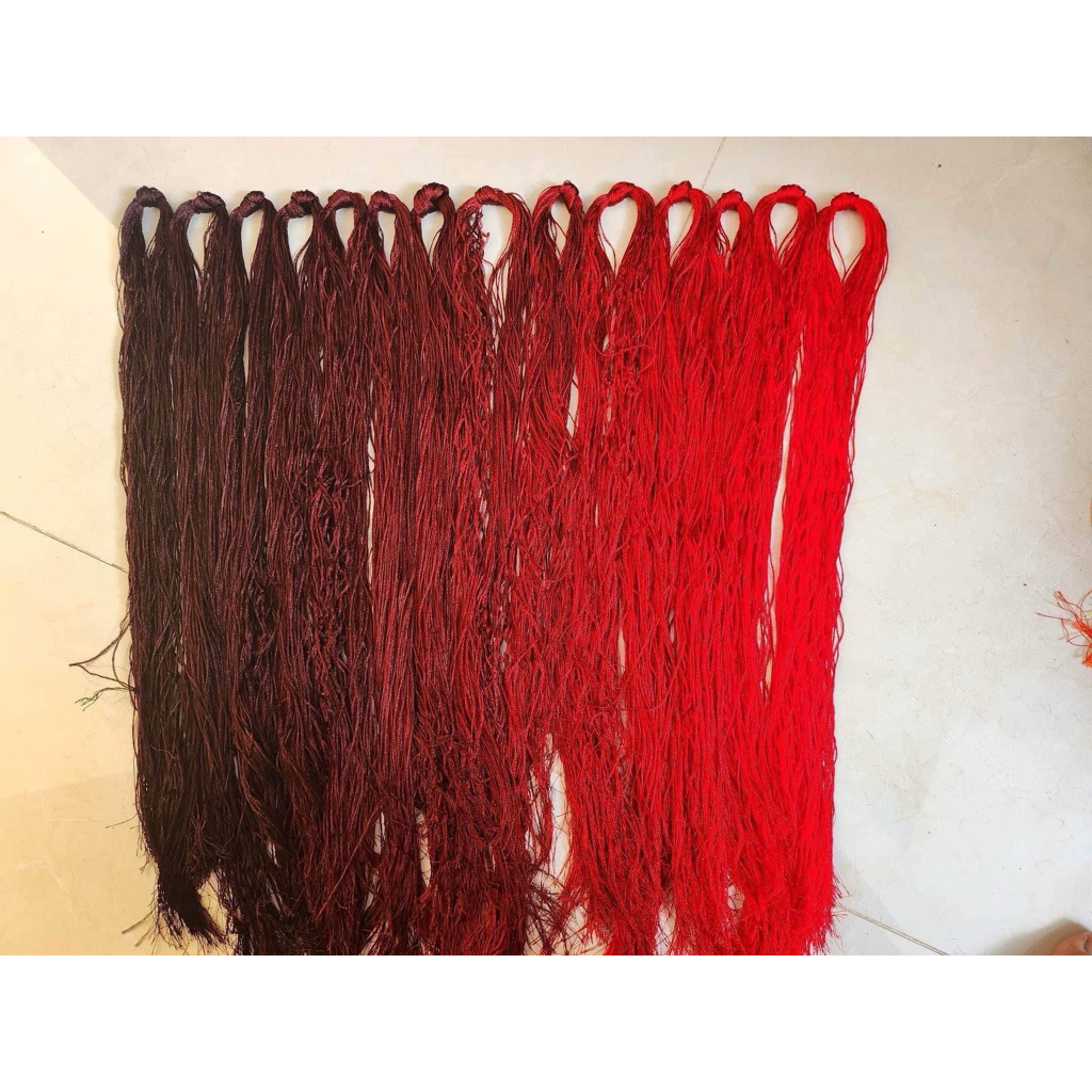chỉ tơ bóng màu đỏ đen 140g-112k