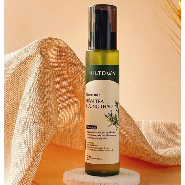 Rửa mặt tràm trà hương thảo thiên nhiên Hiltown 100ml, sáng da, ngừa mụn, dưỡng ẩm.