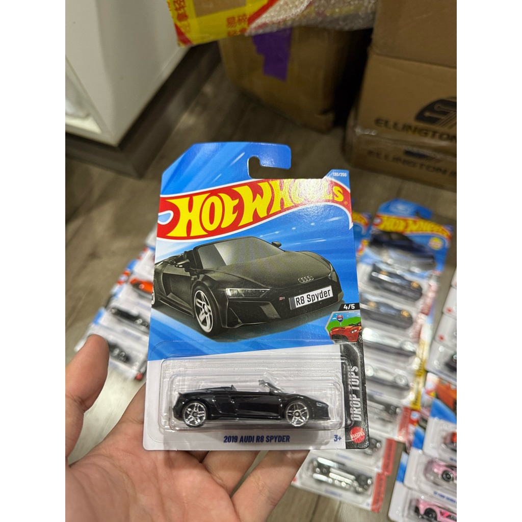 Hotwheels Audi R8 Spyder/ mô hình ô tô