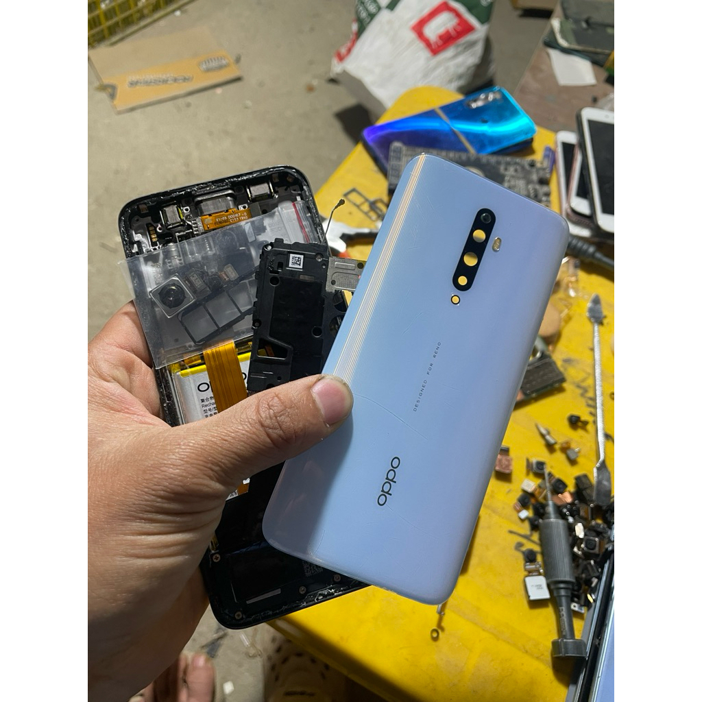 cụm xác ko main của Oppo reno 2F