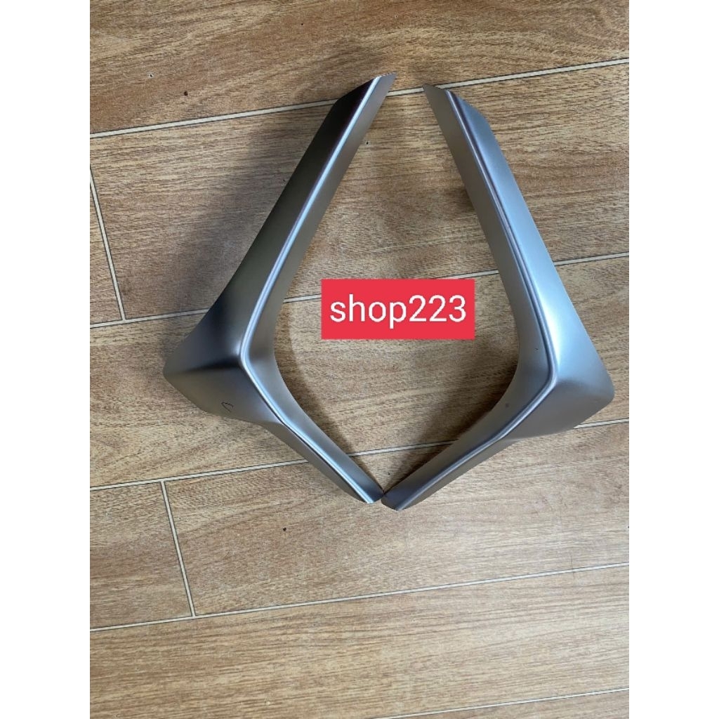 nẹp viền xi nhan xe new Liberty 2025 (hàng xước nhẹ)