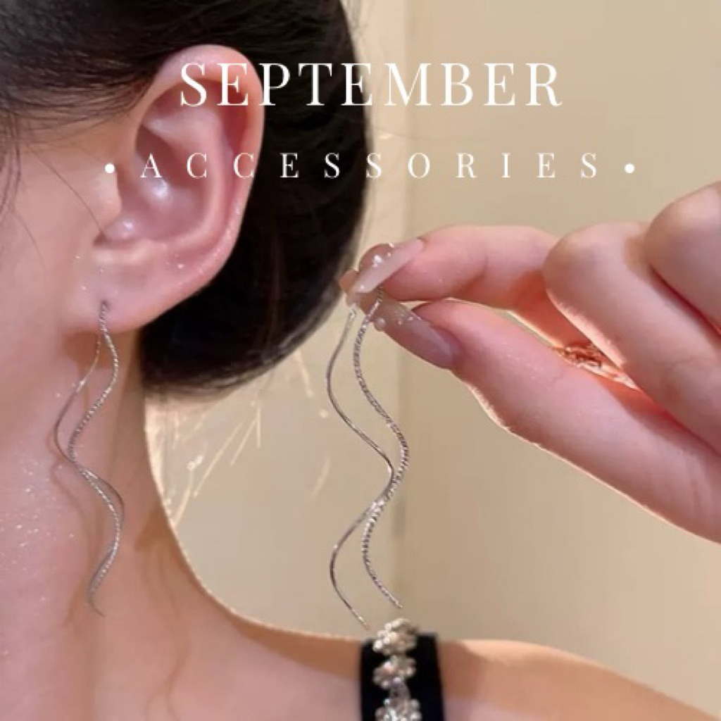 Chốt nhựa Khuyên tai dài gợn sóng lấp lánh nhẹ nhàng tiểu thư bạc 925 SEPTEMBER Accessories SEP03