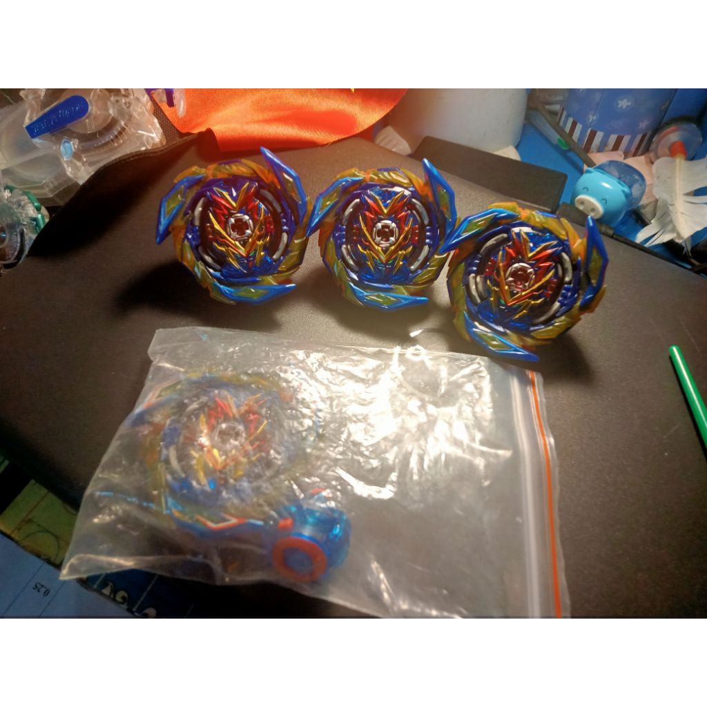 con quay beyblade burst tự chọn: Brave Valkyrie