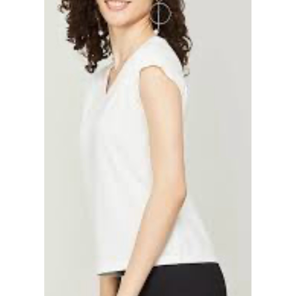 Áo thun trắng Hàn Quốc ngắn tay của nữ - 2 Hand (Size S).Women's Korean Short-Sleeved White T-Shirt 