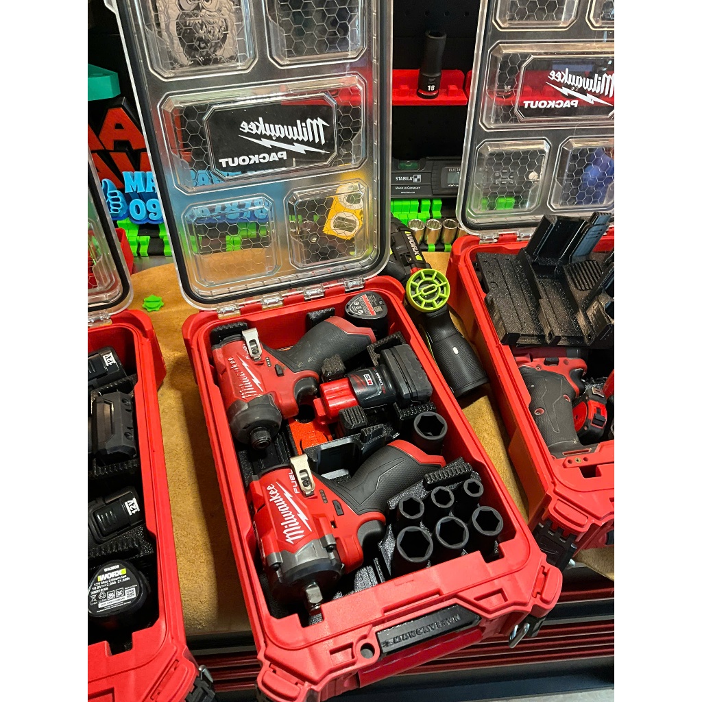 Khay máy bulong Milwaukee M12 và Vít FID2 Tools Design Vn