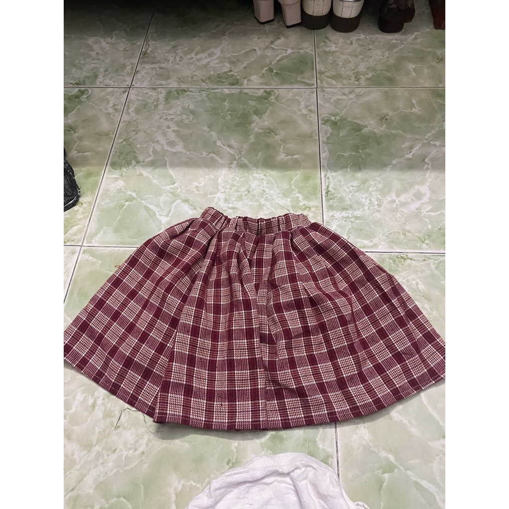 Chân váy bé 4-5 tuổi D43