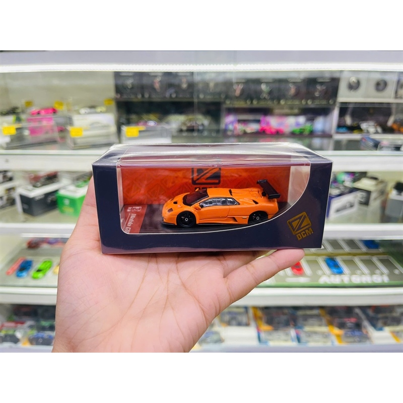 Các mẫu mô hình DCM model xe Ferari Novitec 488 Pista - F8 full kim loại có đế + hộp mica tỉ lệ 1:64