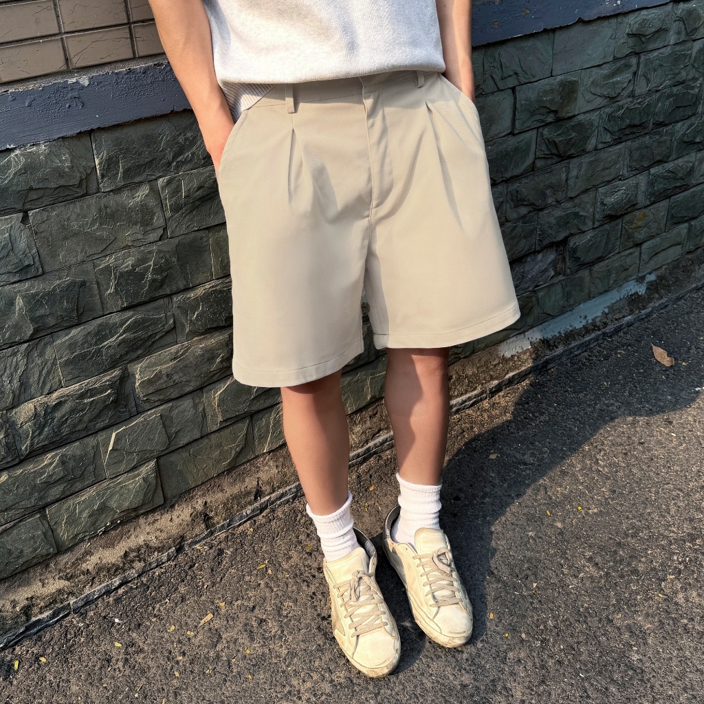 Quần Short Khaki Form Trên Gối NOCTURNAL Pleated Khaki Shorts Nam Nữ Unisex Local Brand | BigBuy360 - bigbuy360.vn