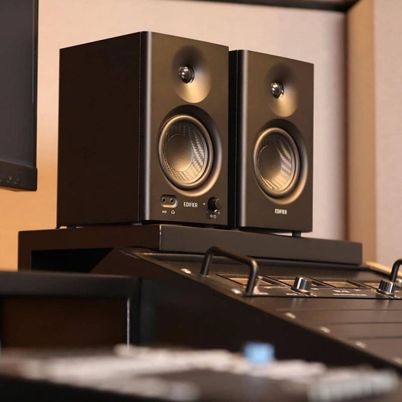 Loa kiểm âm Edifier MR4 | Âm thanh cho người chuyên nghiệp | Trắng - Đen | Chính hãng
