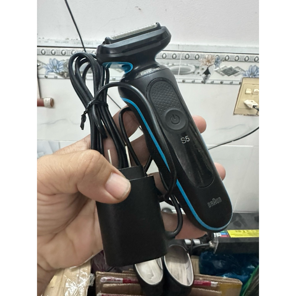 máy cạo râu Braun series 5 hàng bãi nhật