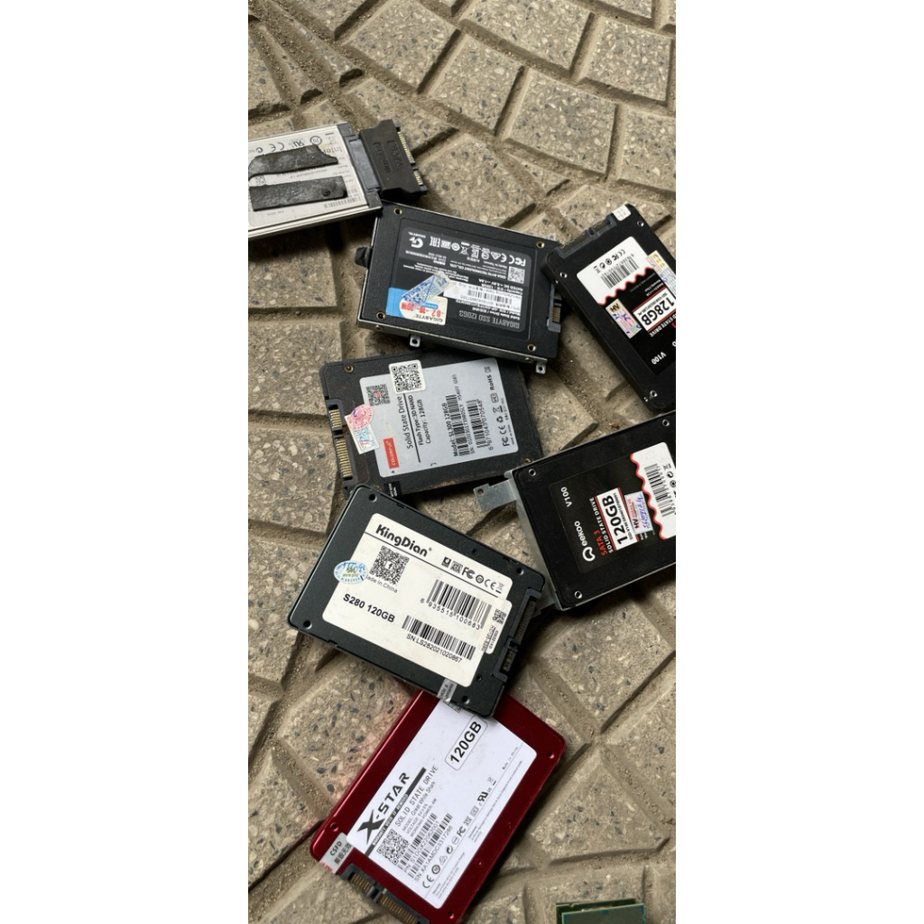 SSD 120GB / 256GB CŨ – SỨC KHỎE TRÊN 80% – Bảo Hành 3 Tháng