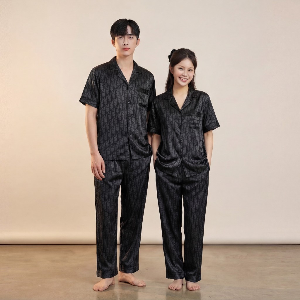 Bộ đồ ngủ pijama nam nữ cộc tay chất vải lụa gấm vân in chìm THE 1997