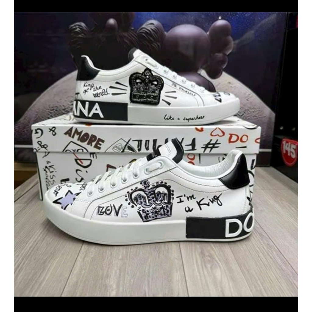 Sneaker DG Trắng Họa Tiết Vương Miện