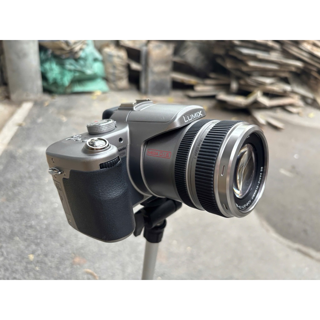 Máy ảnh PANASONIC LUMIX DMC-FZ50
