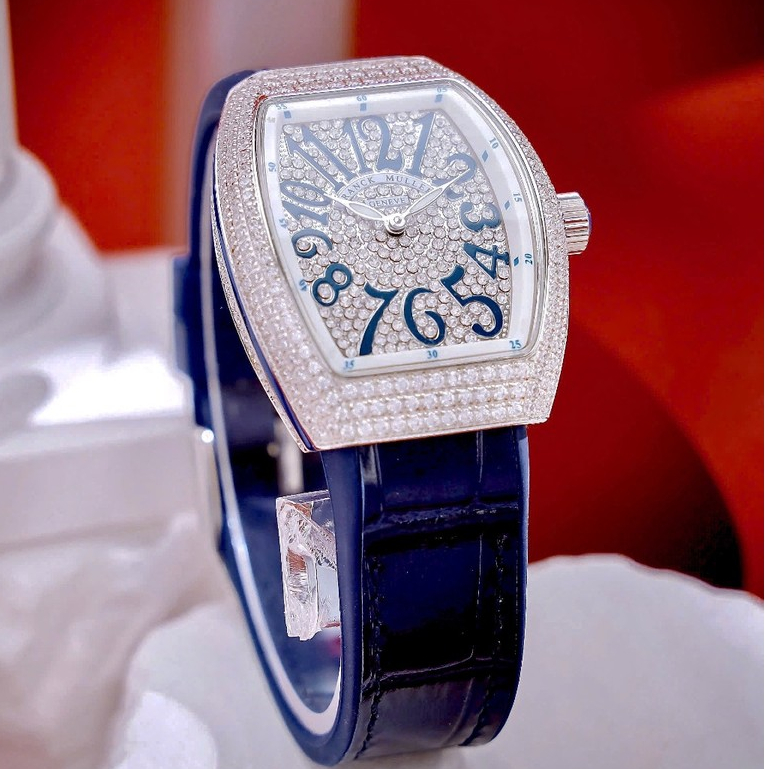 Đồng hồ nữ đeo tay dây silicon cao cấp chống nước Franck muller v32 Fullbox