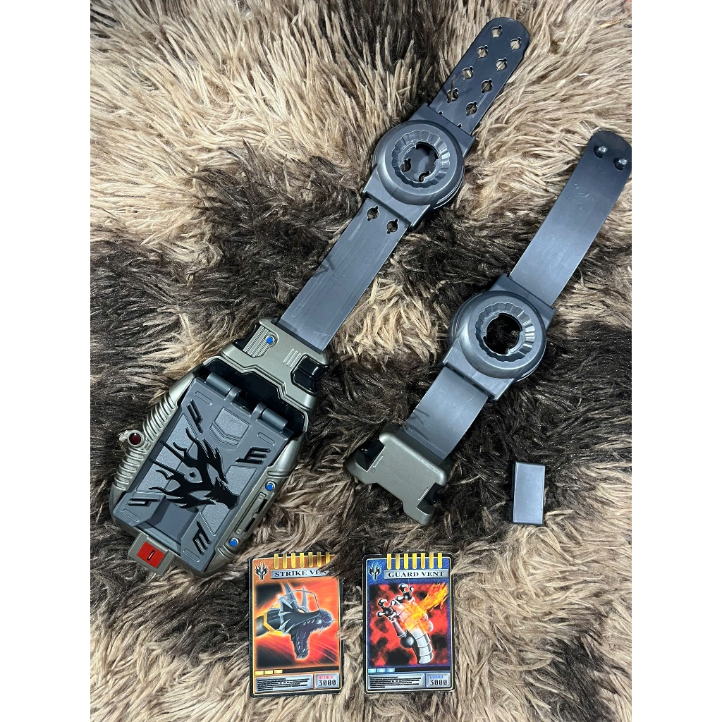 (2nd) DX V-Buckle Kamen Rider Ryuki hàng Bandai 2002 giá thanh lý HCM