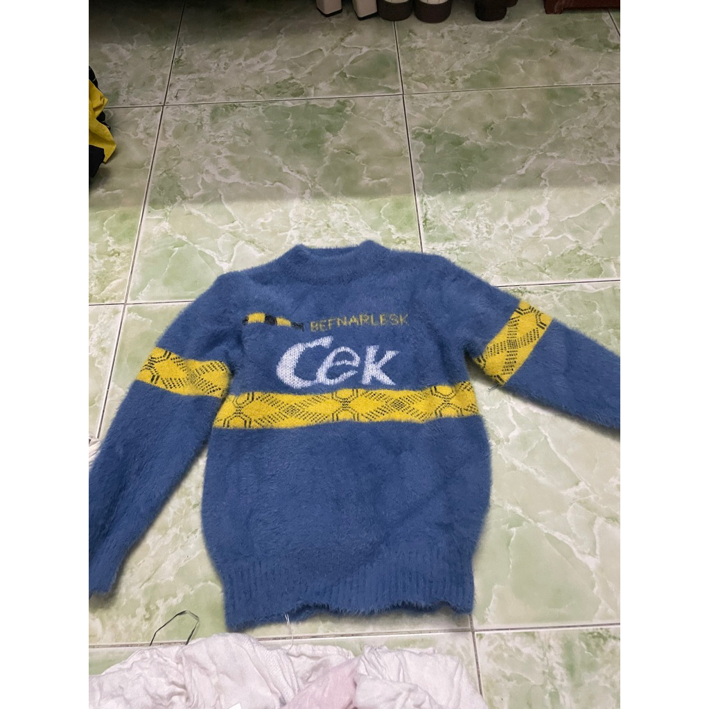 Áo len bé 4-5 tuổi D43