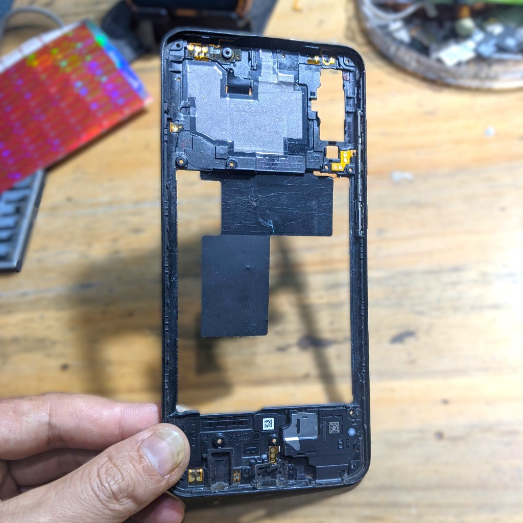 Nắp lưng / Khung viền thay thế Samsung A71 (A715F) zin cũ tháo máy - Bộ vỏ / Nắp lưng Samsung A71 ch
