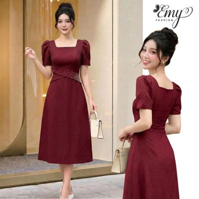 Đầm Đỏ Dự Tiệc Thiết Kế EMY Thời Trang Cao Cấp EM2246 Vải Linen Xược Gân Trung Niên U40