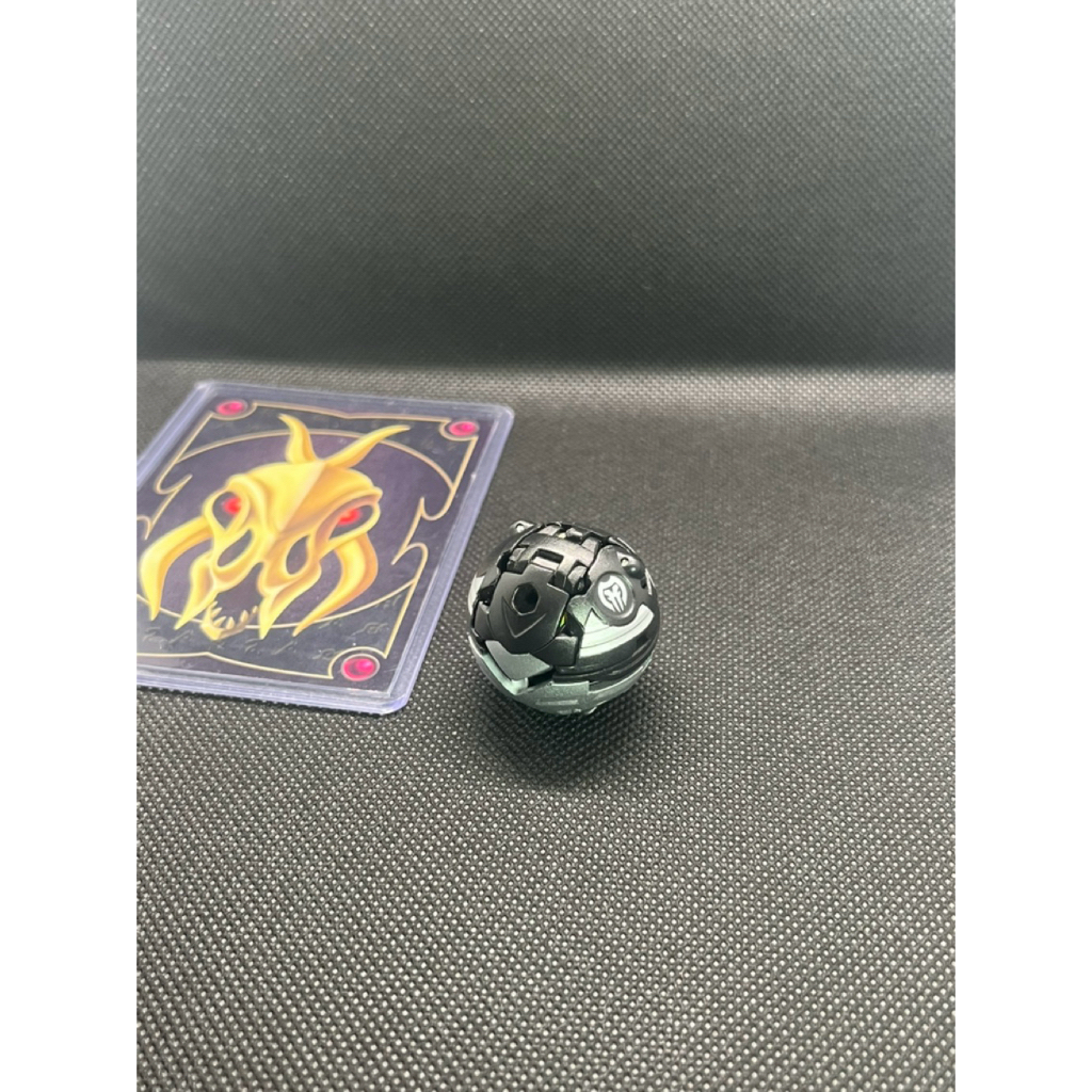 Mô hình nhât vật- Bakugan Darkus Flash Ingram (Chân nhựa)