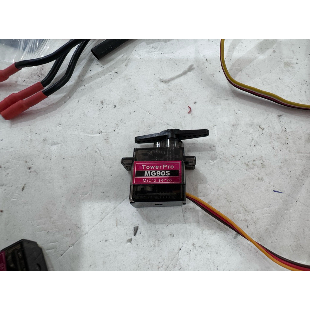 Động Cơ Servo SG90 MG90S góc quay 180 độ