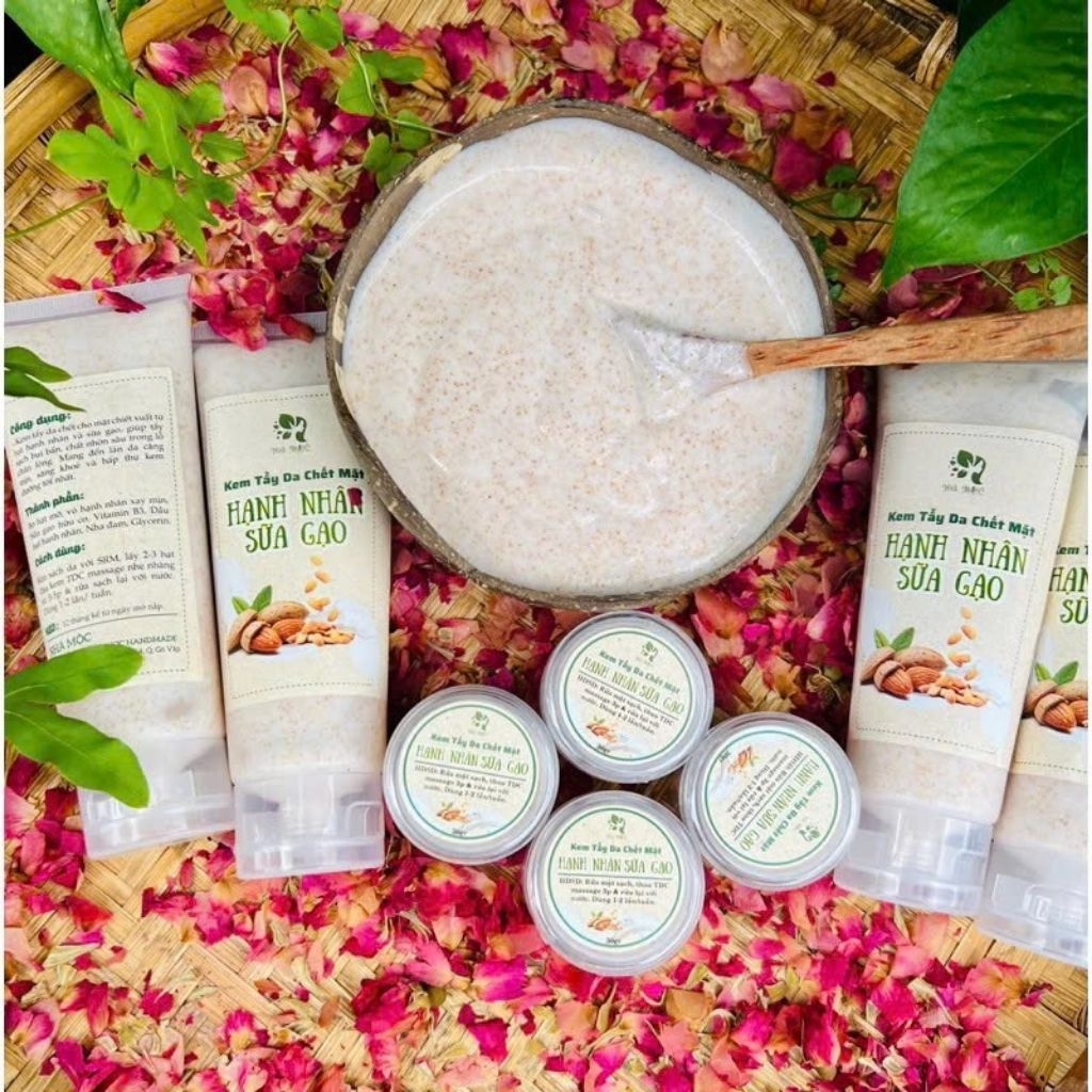 Tẩy Da Chết Face - Sữa Gạo Hạnh Nhân dạng hạt sáng mịn da