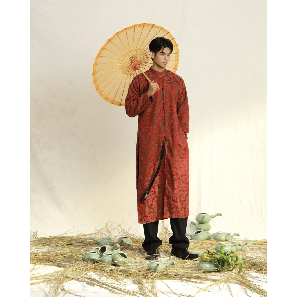 Áo dài nam Villa Wings Hồng Mã Vân - hoạ tiết ngựa vân dệt, dáng suông lịch lãm