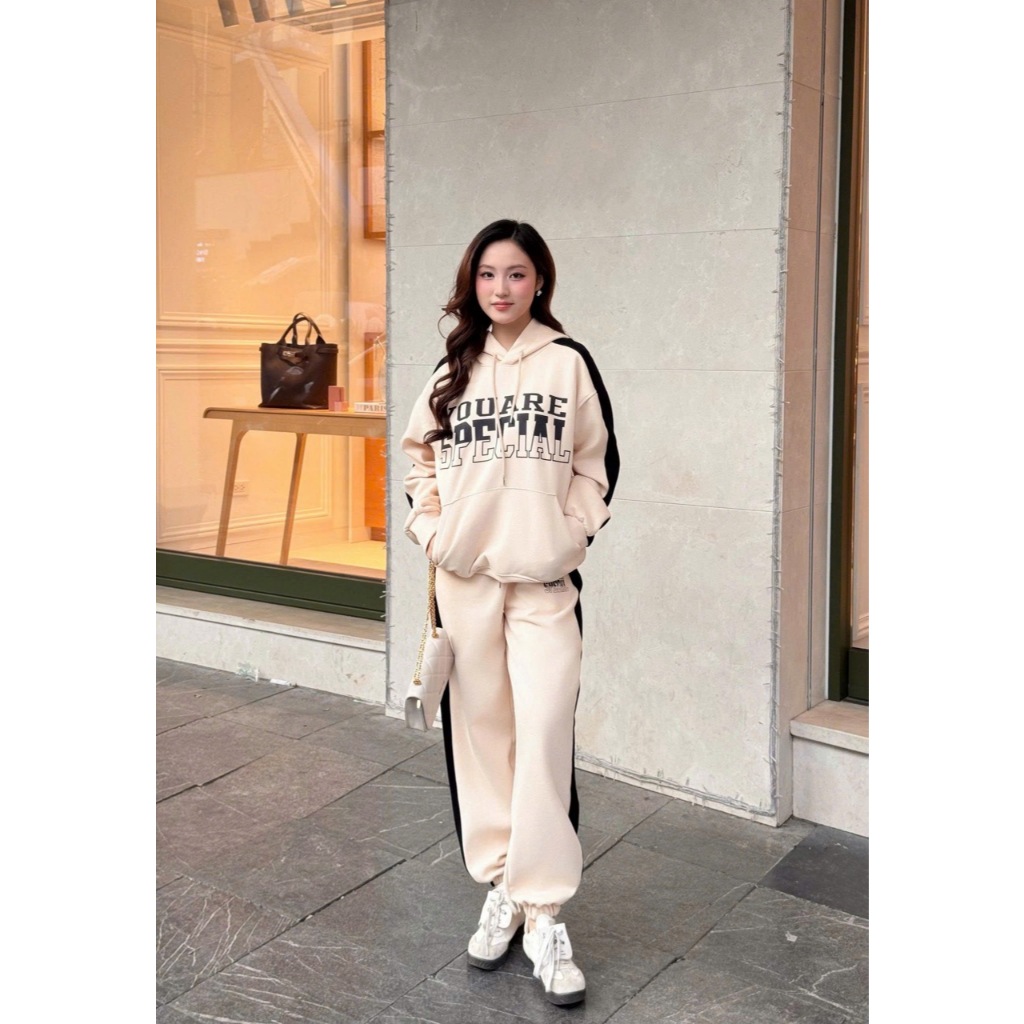 Bộ Nỉ YOU ARE SPECIAL Jewis Áo Hoodie Mix Jogger Màu Kem Phong Cách Trẻ Trung Năng Động - J610