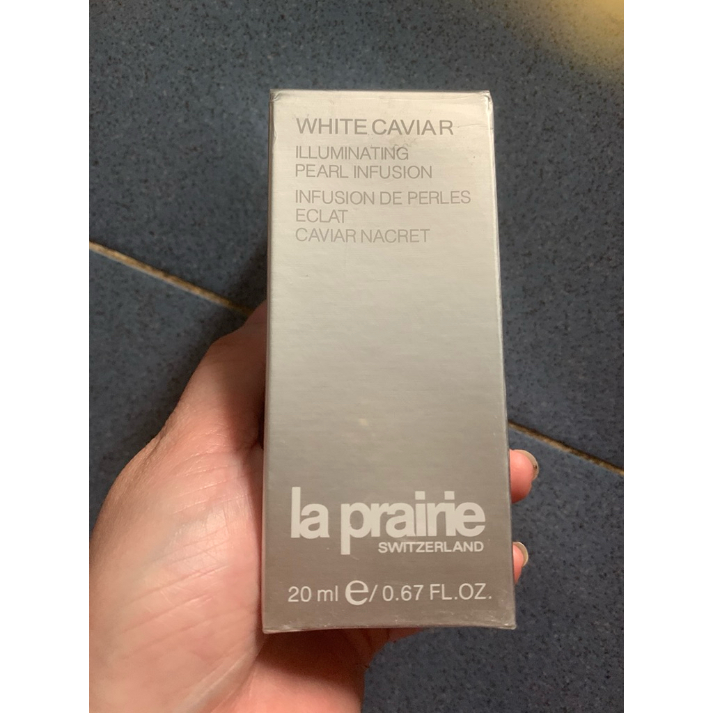 Tinh chất  La Prairie White Caviar Illuminating Pearl Infusion dưỡng trắng da