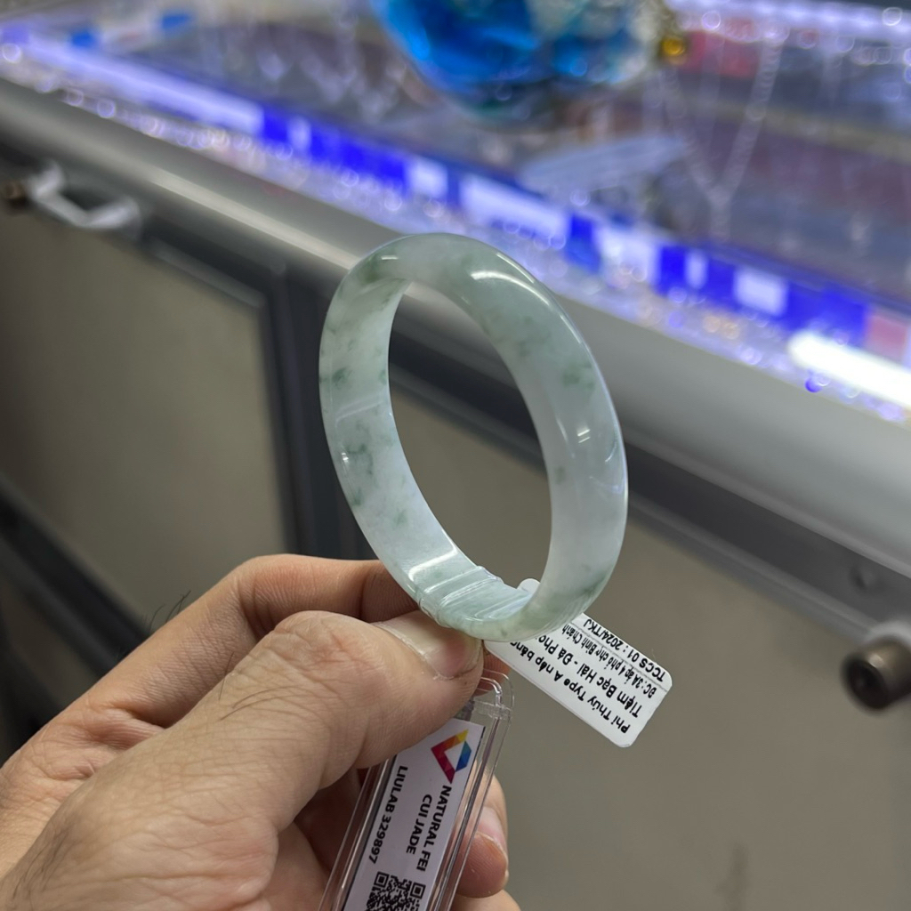 Vòng Tay Ngọc Phỉ Thúy A Thiên Nhiên - Hẹ Trắng Xám Phớt Lục - Kiểm Định Liulab