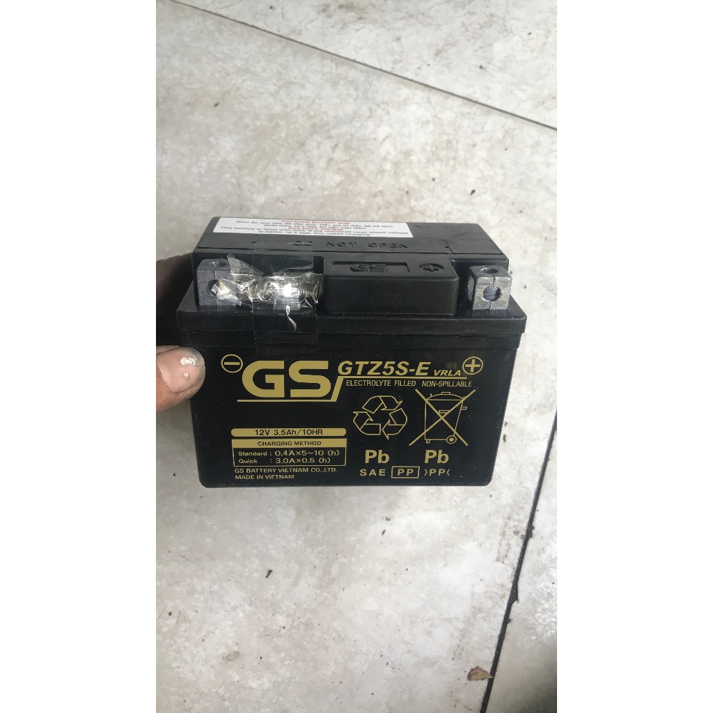 GS bình ắc quy xe máy hiệu GS gắn cho xe wave rs ws 110