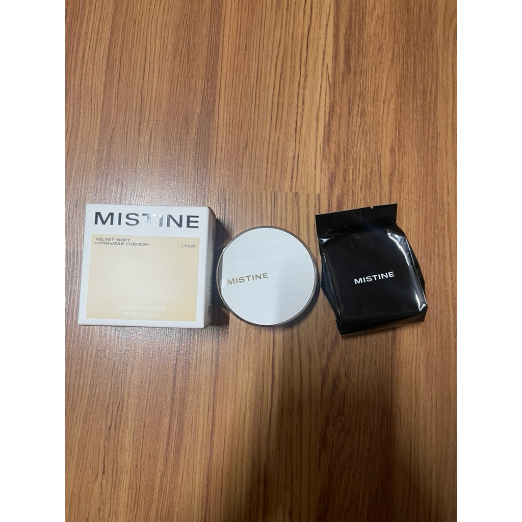 Cushion Mistine kèm lõi màu LF110 ( new hoàn toàn )