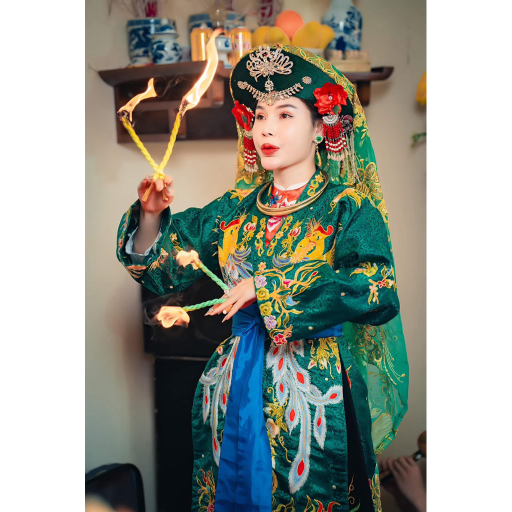 FREESHIP MỒI hầu đồng, nế hầu đuốc hầu đồng hàng cao cấp, không tàn,không chảy,không khói