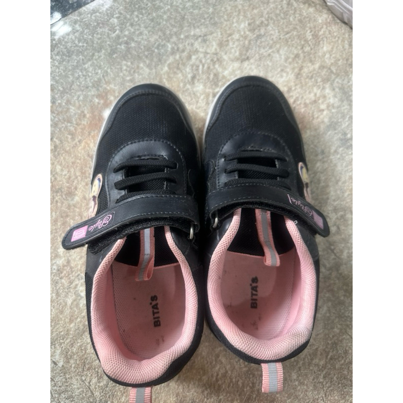 Thanh lý giày xịn size 37. Bitas