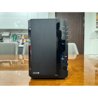 Thiết bị lưu trữ dữ liệu Ds220+