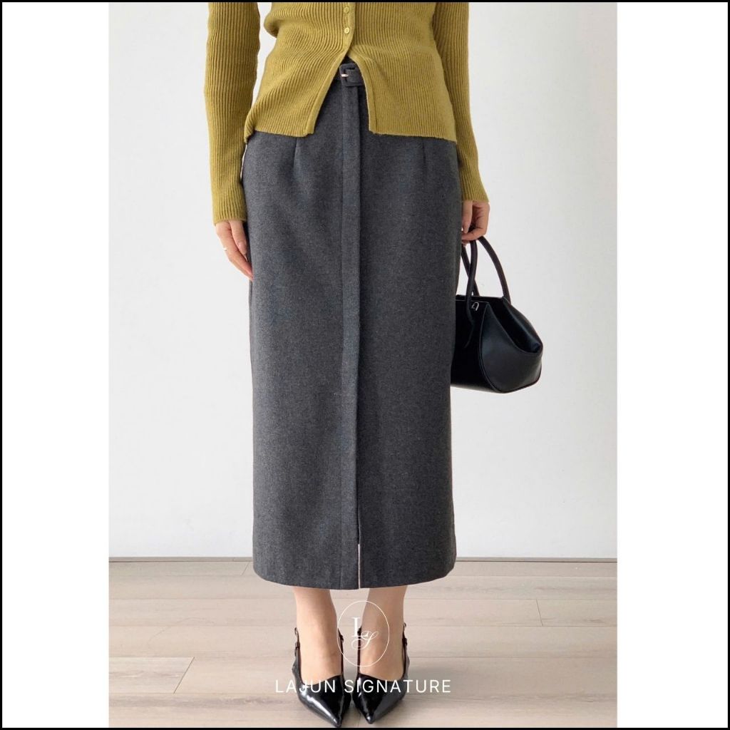 [LAJUN SIGNATURE] Chân Váy Dạ Dài Tone Kèm Thắt Lưng Form Suông Xếp Xẻ Lai Trước Thanh Lịch Tôn Dáng