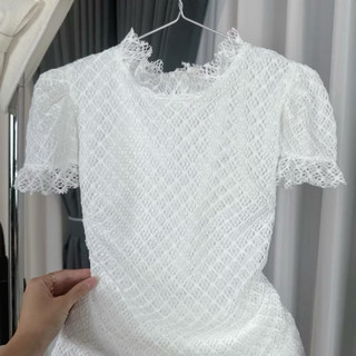 Áo kiểu dáng ngắn phom dưới 55kg