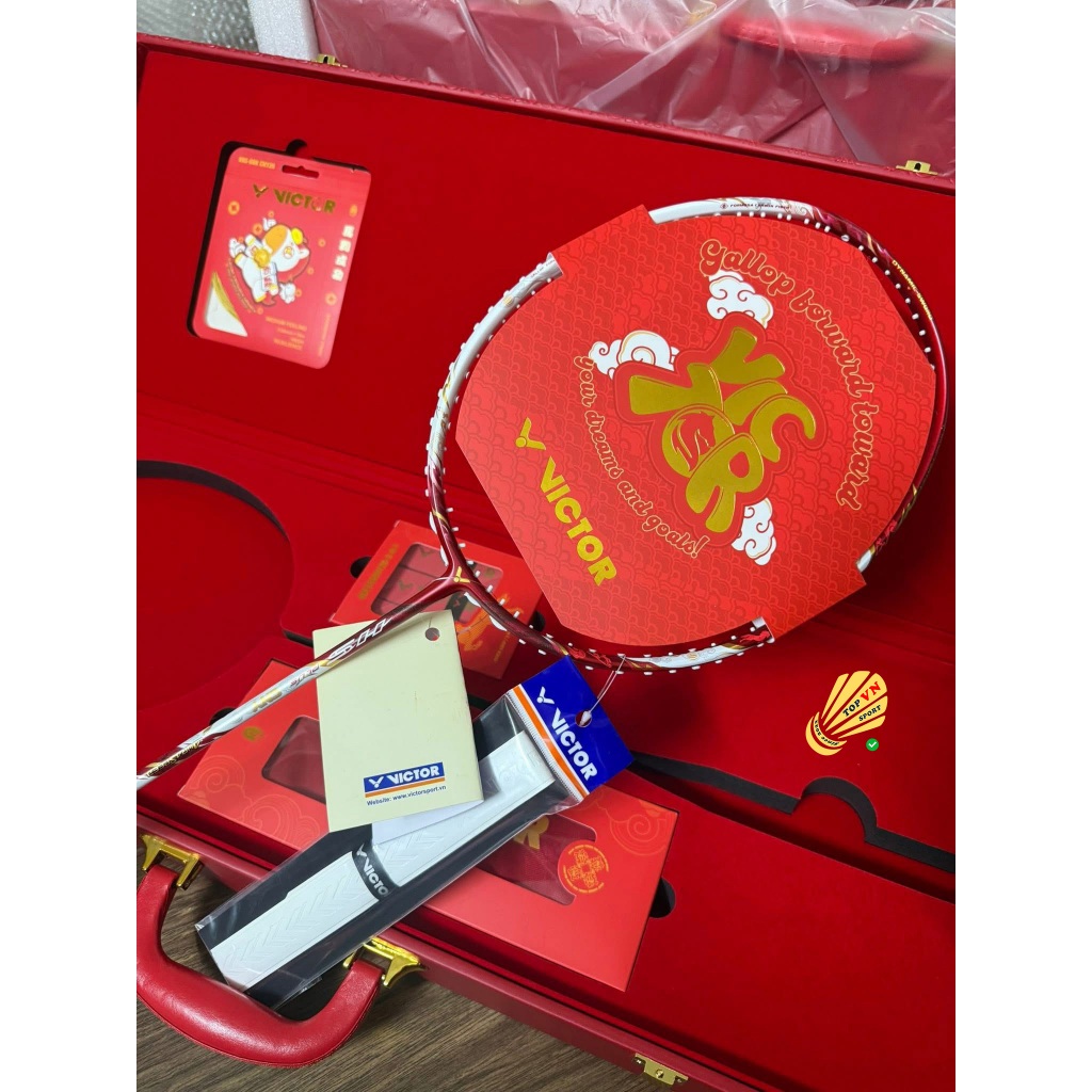 BỘ VỢT CẦU LÔNG VICTOR AURASPEED HS PLUS CNY – PHIÊN BẢN TẾT MAY MẮN, TỐC ĐỘ ĐỈNH CAO