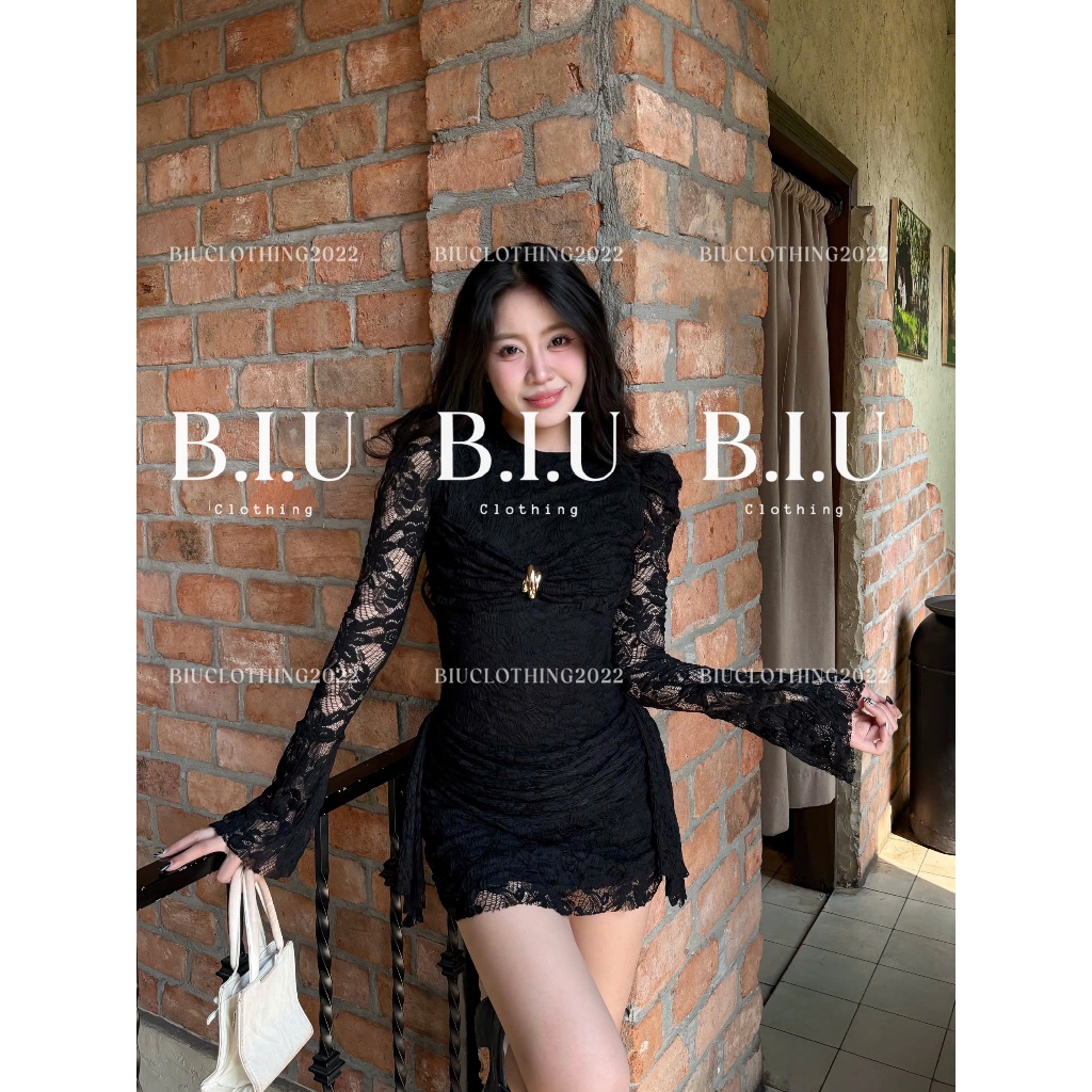 (50-55kg)Đầm tay dài loe đính khóa ngực bèo nhún eo sexy tôn dáng Uly Dress Biu Clothing BB0541 | BigBuy360 - bigbuy360.vn