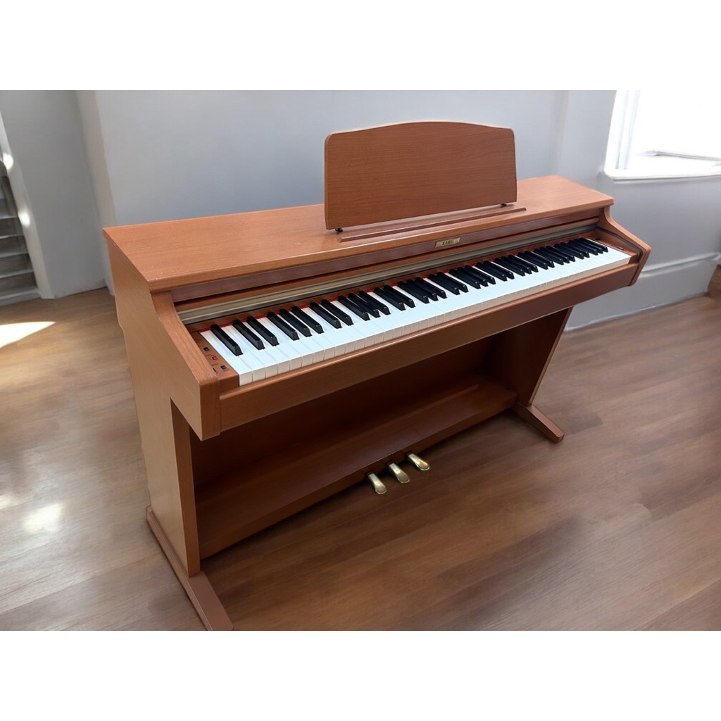 Piano Kawai CN21
