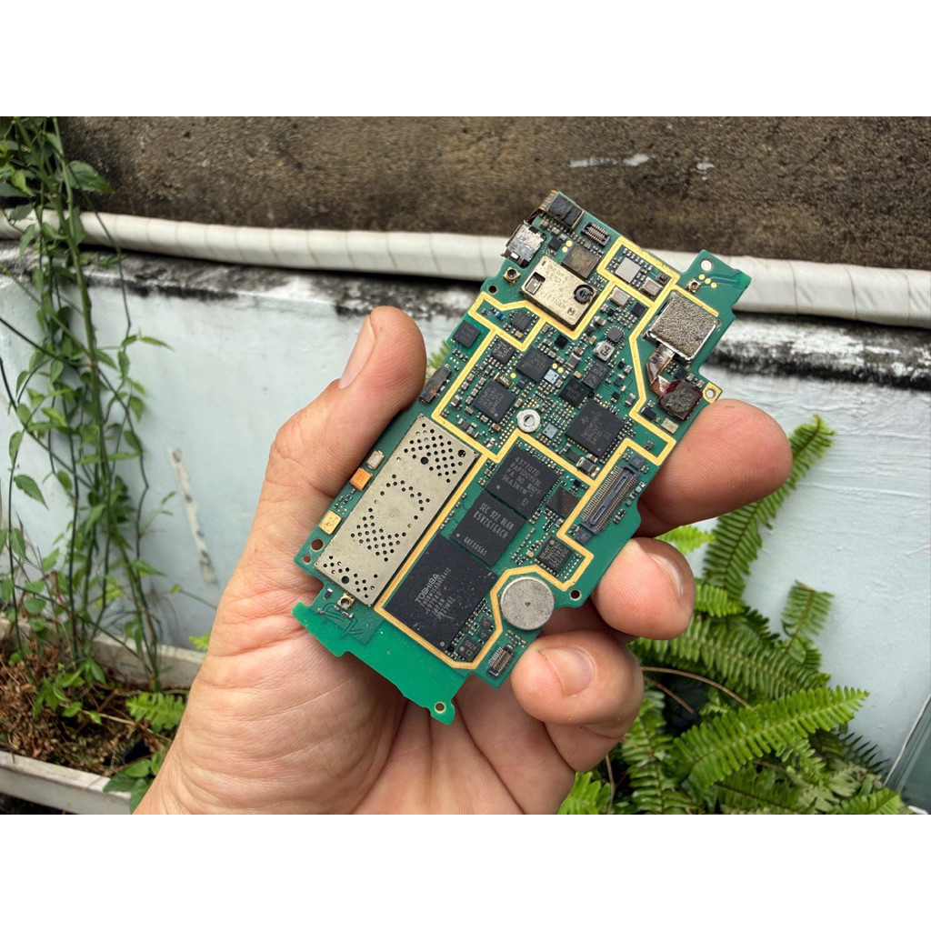 Main nokia n97 chính hãng nhận mọi sim