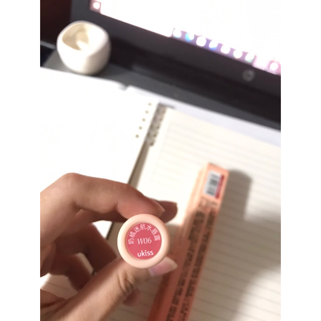 son ukiss w06