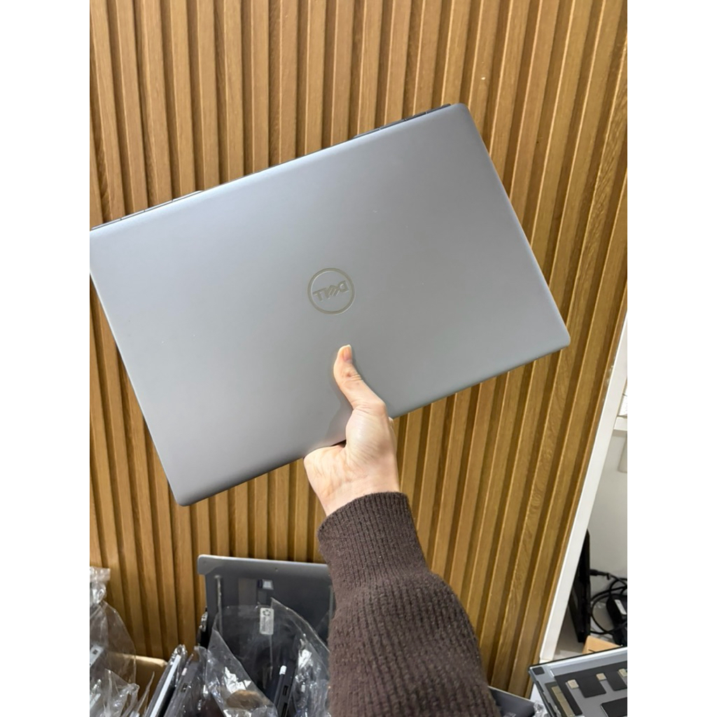 Dell Precision 7560 Core i9 11850H Ram 32GB Ssd 512G 15.6inch FHD Vga Rời Chuyên Đồ Hoạ Nặng
