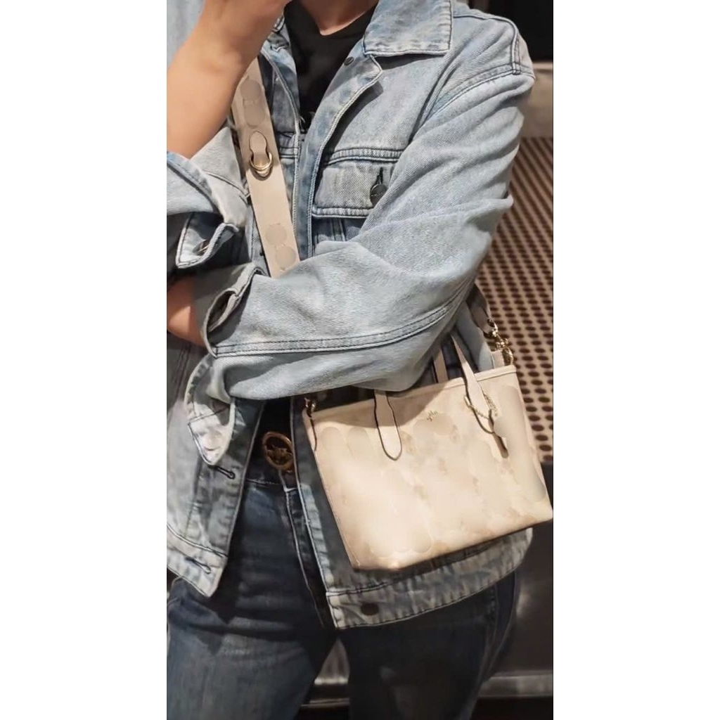 Túi đeo chéo City Mini Tote Bag