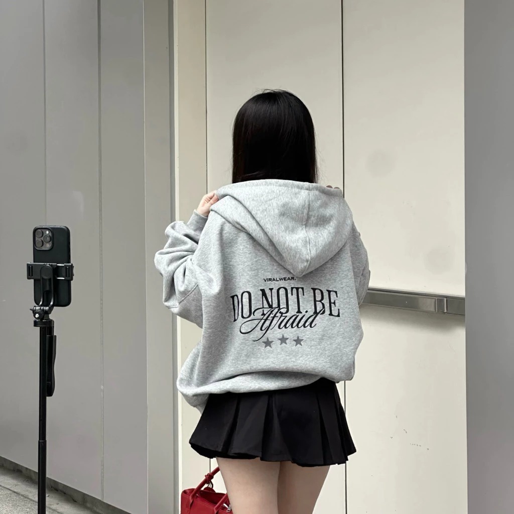 Áo Khoác Hoodie Zip In Lụa Viralwear Form Boxy Unisex Chất Nỉ 2 Da Cotton Dày Dặn, Mềm Mịn, Thoáng Khí Mặc Được Bốn Mùa | BigBuy360 - bigbuy360.vn