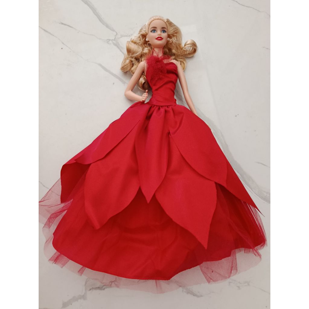 Búp bê barbie Holiday 2022