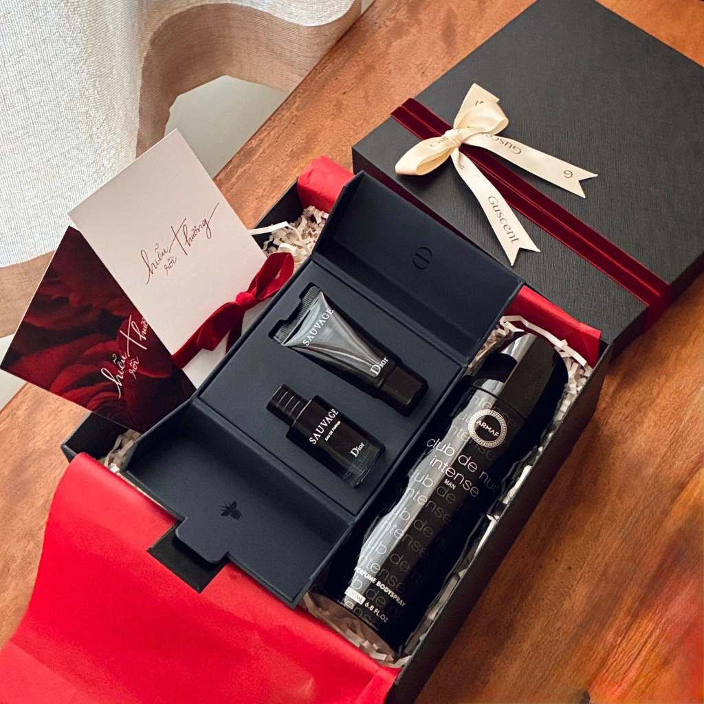 [GUSCENT] SET QUÀ TẶNG VALENTINE TÌNH NHÂN CHO BẠN TRAI KHỬ MÙI NƯỚC HOA PREMIUM GỒM THIỆP VÀ HỘP QU